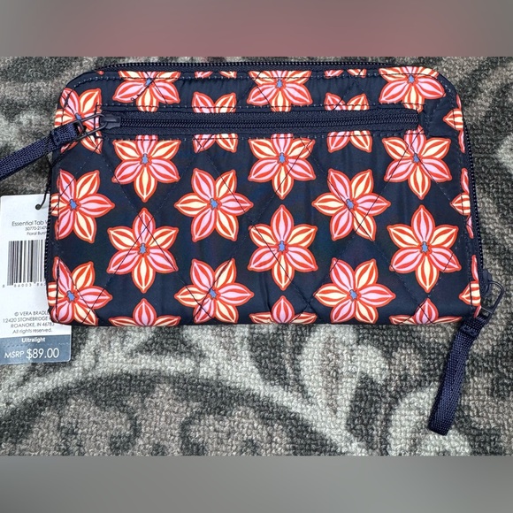 Vera Bradley Essential Tab Wallet in the "Floral Burst" pattern. Nwt - Picture 2 of 3